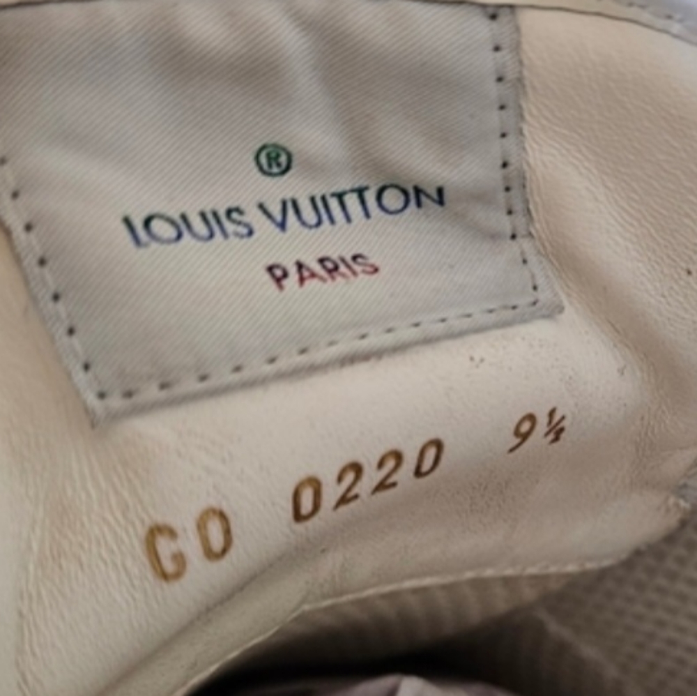Louis Vuitton White/Iridescent Leather  & PVC Run Away Sneakers UK 9.5/US 10.5 - Picture 15 of 16